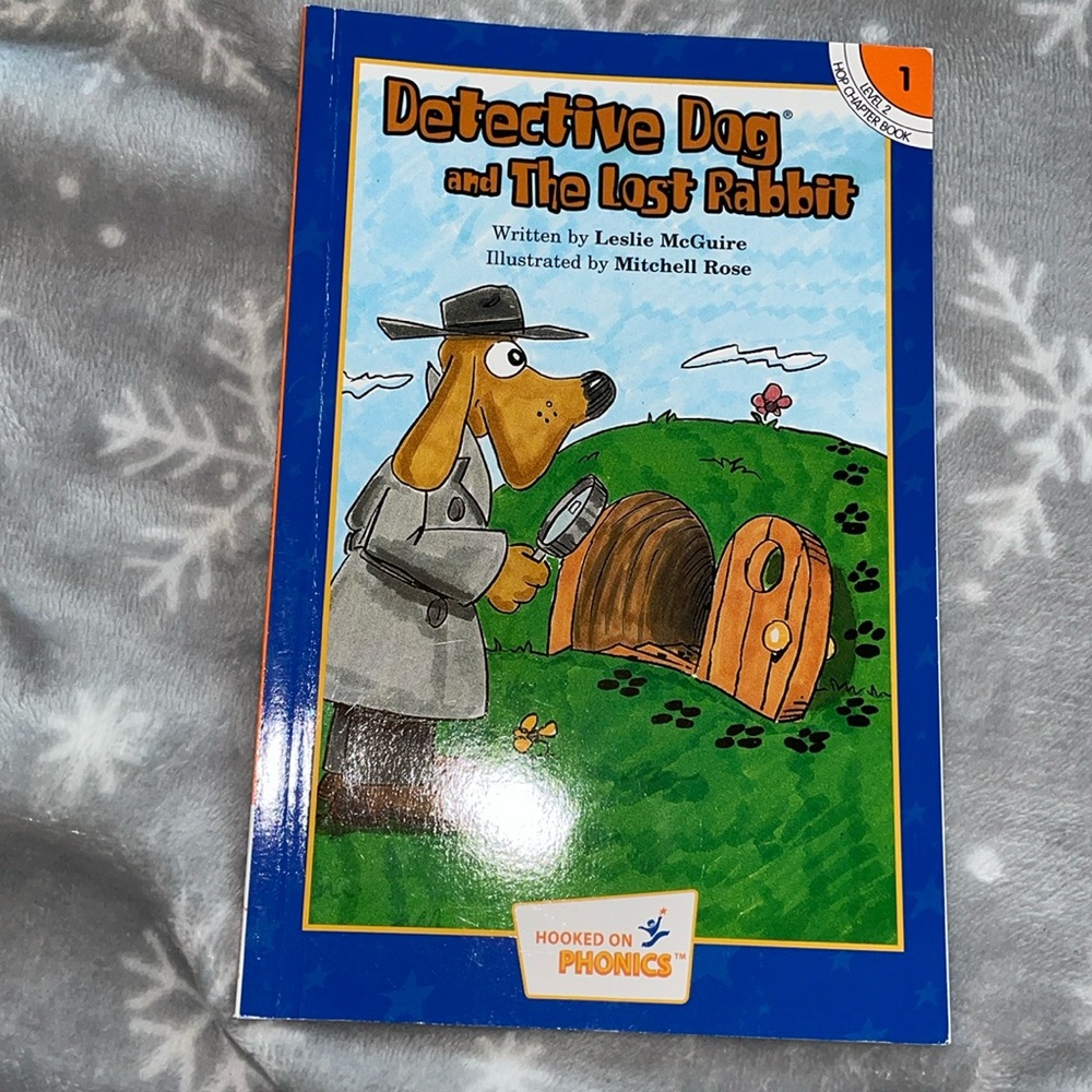 3 Piece Detective Dog Book